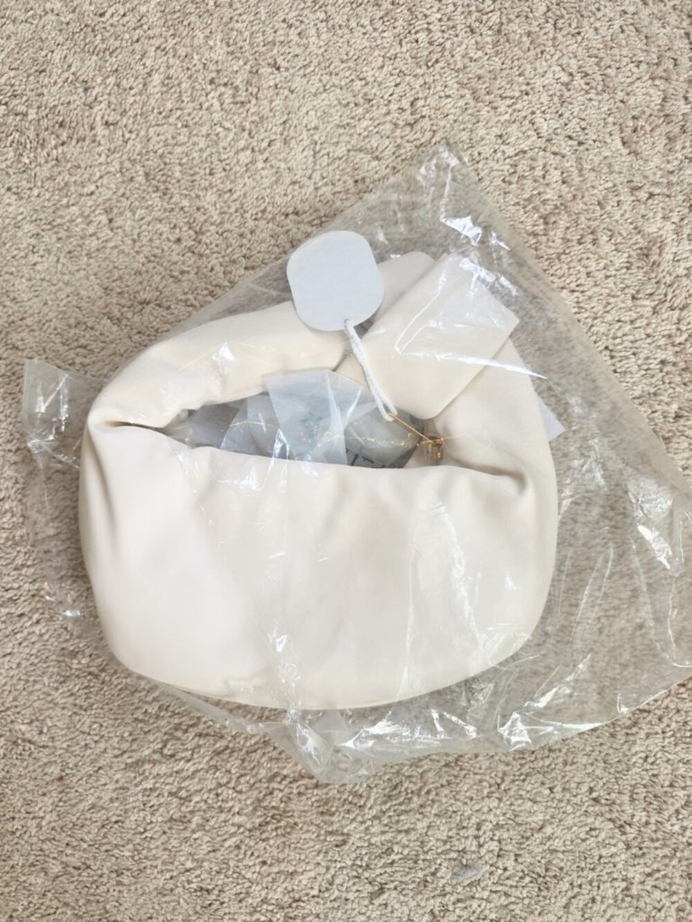 Melie Bianco NWT Off White Vegan Leather Knot Handle Mini Bag - Picture 6 of 7